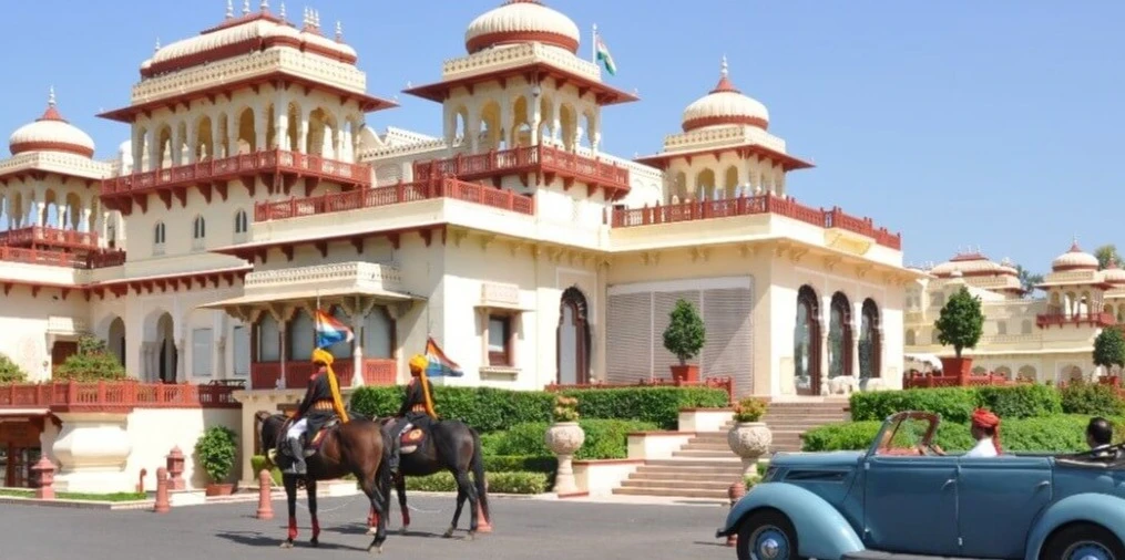 High-Tea Experience at Royal Palace