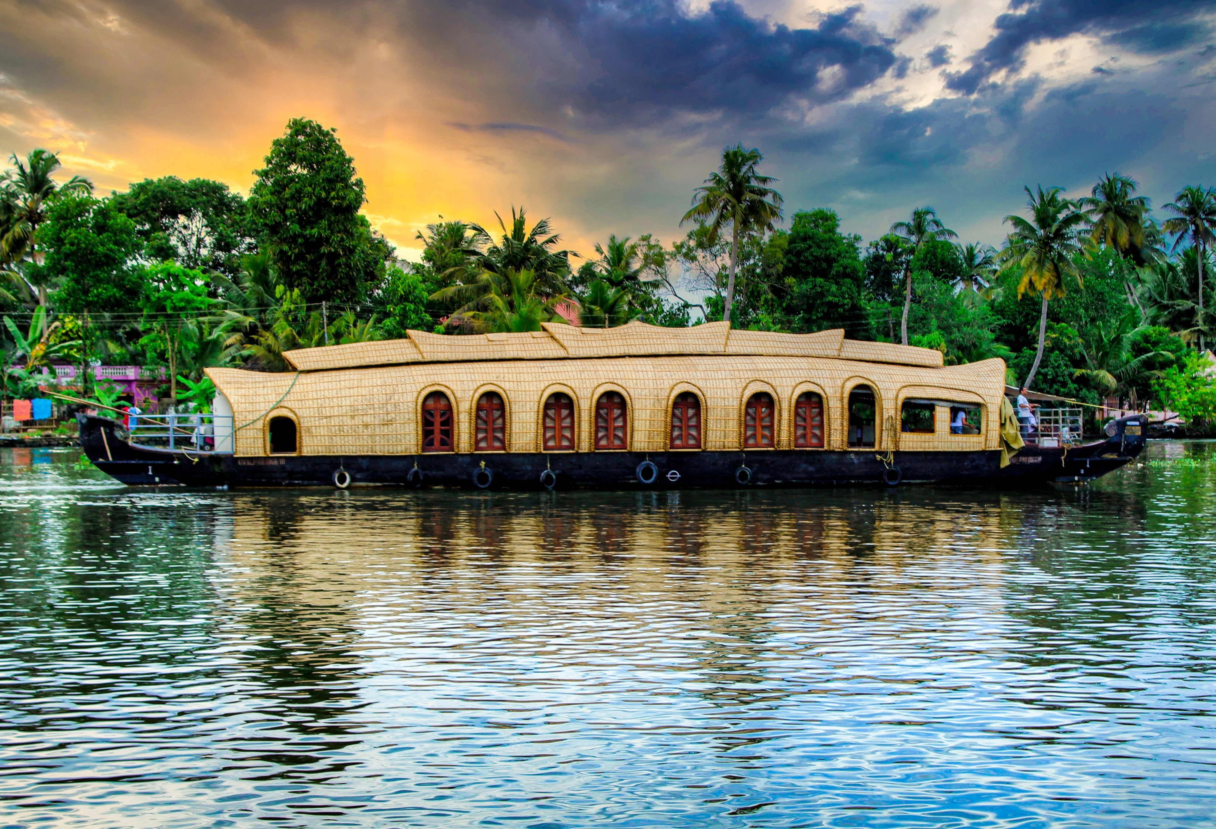 Kettuvallam Traditional Houseboats